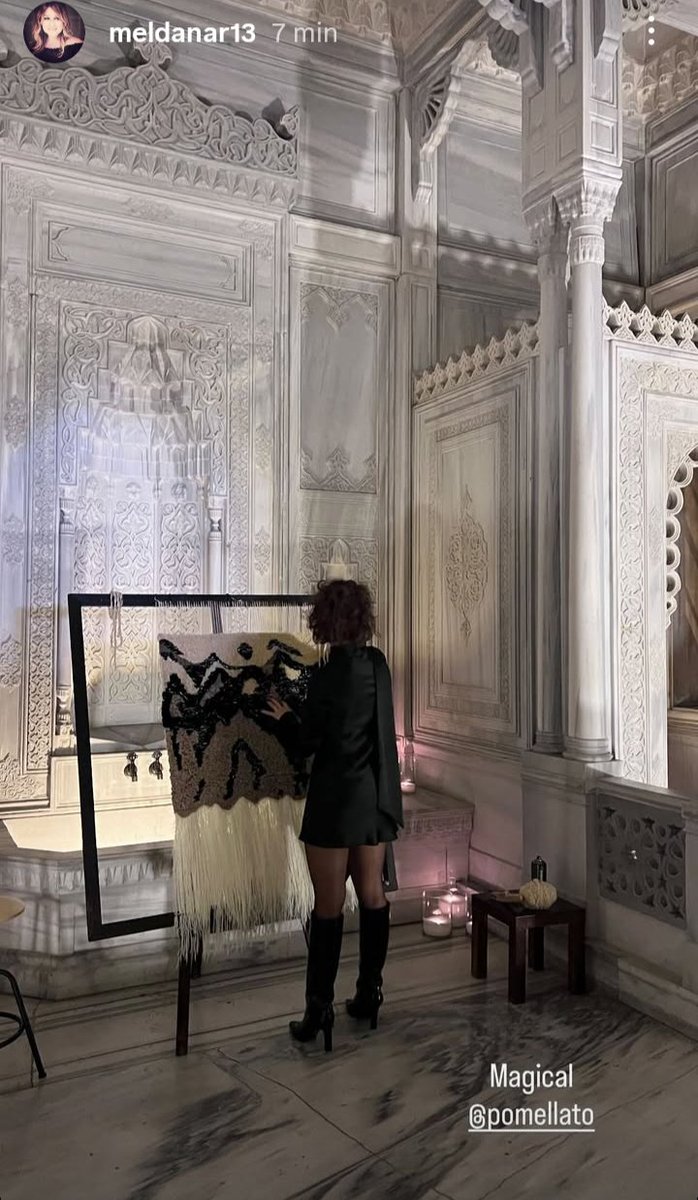 giovannadinapo8's tweet image. IG Meldanar
Studenti di Mimar Sinan @pomellato
Tessitura di tappeti ispirati ai loro disegni
#HandeErçelXPomellato
#HandeErçel