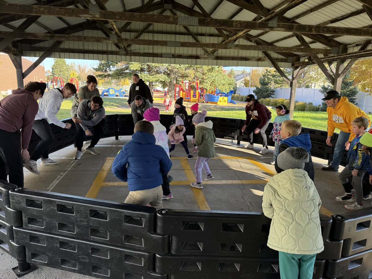 Proud of our Cobber Football team for spending part of fall break giving back at a local elementary school! Serving others and investing in our community is what being a Cobber is all about. #CobberPride #TogetherWeWill