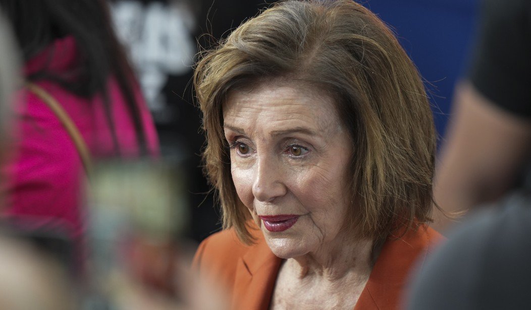 RYboating's tweet image. Nancy Pelosi Just Made a Serious Threat Against ICE Agents
First of all Nancy, illegals are NOT 'law-abiding residents'! 😉
Second, arresting ICE agents would be a very bad idea!
Third, WTP overwhelmingly support the deportation of illegals!
You are on the losing end of this…