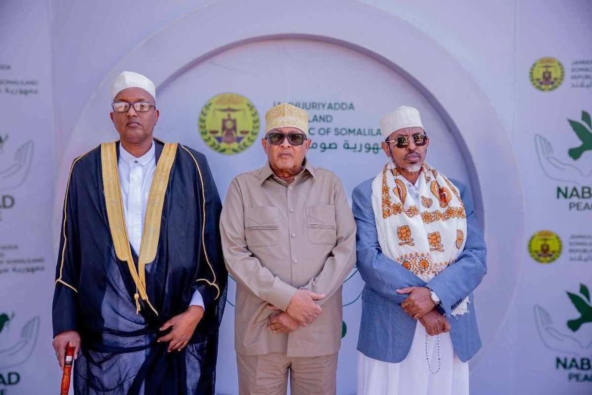 erigavoTimes's tweet photo. Archive pictures and will in the books of the History of the republic of #Somaliland &amp; the horn of Africa.

Midnimo, walaalnimo, Gobonimo, islaamnimo. 
Samo ku waar Samo kuwaar Somaliland https://t.co/Y9nquRrQAo