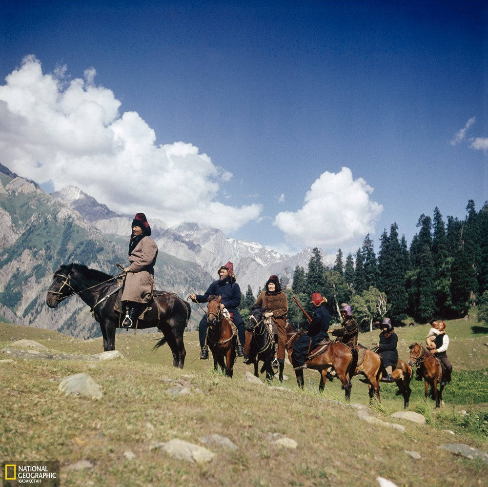TURK1CCULTURE's tweet image. Kazakhs in Kashmir, 1950s
By Milton J. Clark