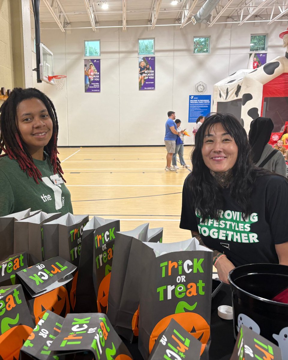 KansasCityYMCA's tweet image. 💻Opening Doors Through Digital Access.

During a special Fall Festival at the Providence Family YMCA, @ATT and @compudopt teamed up to provide 175 refurbished laptops to local families, helping connect our community to endless opportunities.

#YMCAofKC #CommunityImpact #KCK