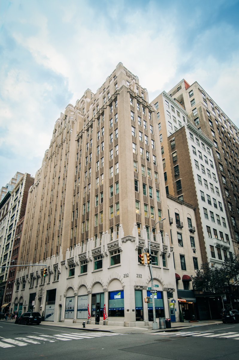 Yesterday, Dime celebrated the Grand Opening of our Madison Avenue branch! Located at 232 Madison Avenue, New York, you'll enjoy a welcoming environment, knowledgeable staff, and a full suite of financial services tailored to your needs. 

Visit: okt.to/mjqSAi