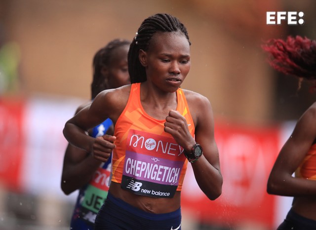 La Unidad de Integridad de Atletismo (AIU) confirma este jueves la sanción de tres años a la keniana Ruth Chepngetich, plusmarquista mundial de maratón, tras admitir violaciones de las normas antidopaje (ADRVs) por el consumo de un diurético prohibido.