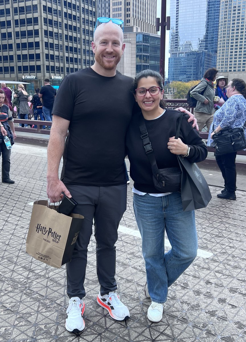 JenkinsKids's tweet photo. ✨Dr. Gandhi Highlight of the Week ✨
When Dr. Gandhi isn't caring for the smiles in the office, she loves watching her own children grow and making memories with her family whether at home or adventuring elsewhere! Most recently she and her husband enjoyed a getaway to Chicago. https://t.co/4nLfq1mdbn