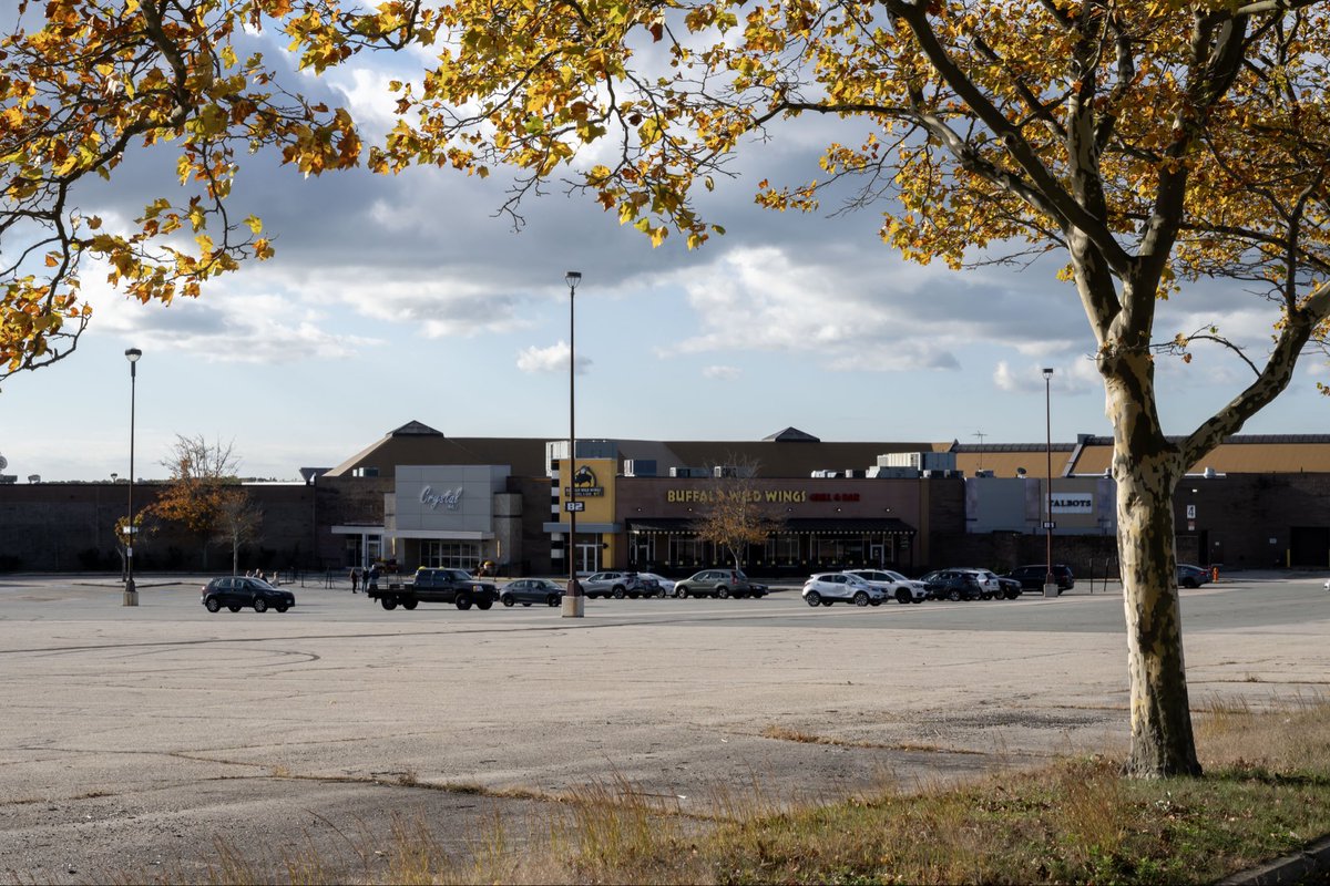 <a href="/GDElectricBoat/">GD Electric Boat</a> is excited to announce that we’ve acquired the Crystal Mall in Waterford, Connecticut. This includes the entirety of the current property, excluding the former-Sears location. This addition to our footprint follows #GDElectricBoat’s June acquisition of the