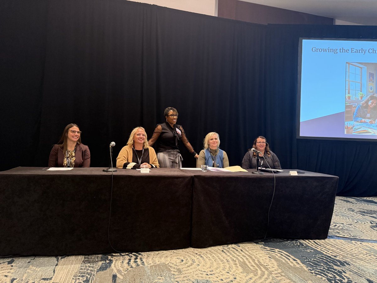 I love talking about <a href="/GCHSPirates/">Greensburg Comm HS</a> Early Childhood Education program and all the opportunities our students have before graduating. #RTAPapprentice <a href="/CIESCtweets/">CIESC</a> <a href="/IvyTechCC/">Ivy Tech</a>