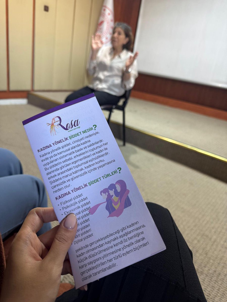 25 Kasım Kadına Yönelik şiddetle mücadele haftasına giderken yine  kadına yönelik artan ataerkil zihniyetin şiddetine karşı farkındalık  yaratma kapsamında kadın buluşması gerçekleştirdik.

#ŞiddetsizBirYaşamMümkün