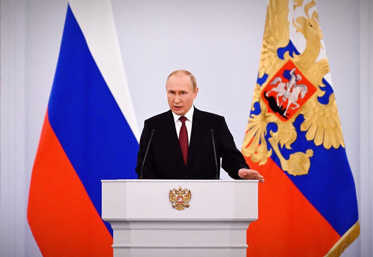 🚨#SONDAKİKA

Rusya Devlet Başkanı Putin:

“Eğer Ukrayna, Rus topraklarını uzun menzilli füzelerle vurursa, yanıtımız son derece sert olur — hatta sarsıcı boyutlara ulaşabilir.”
