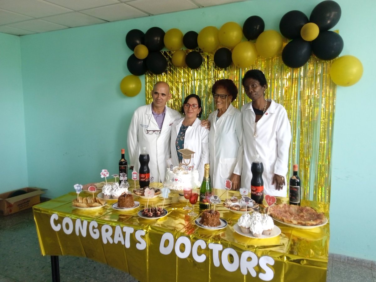 Yoraikis1's tweet image. Una nueva graduación de estudiante incrementa El ejército de las batas blancas muchas felicidades para todos los que terminaron su ejercicio final #PoderPopular