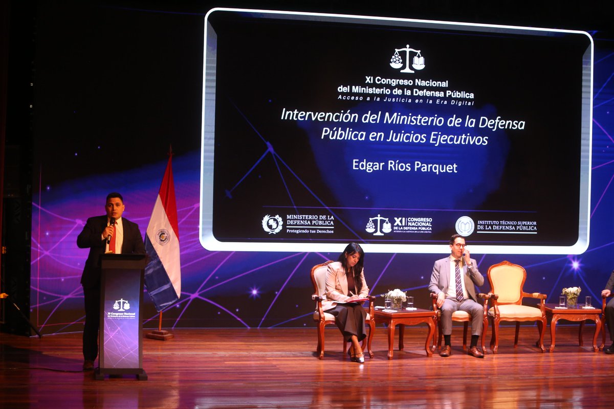 MDP_py's tweet image. En el XI Congreso Nacional se desarrolló el Tercer Panel: “El rol de la Defensa Pública, iniciativas y casos emblemáticos”, moderado por la Dra. Celeste Jara.
Reflexión sobre legislación penal, juicios ejecutivos y derechos humanos en la era digital.