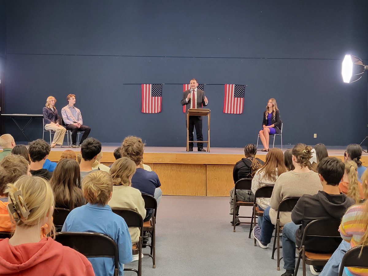 On Tuesday, Secretary Gray enjoyed speaking at an event sponsored by the Casper College Turning Point Chapter at Casper Christian School.