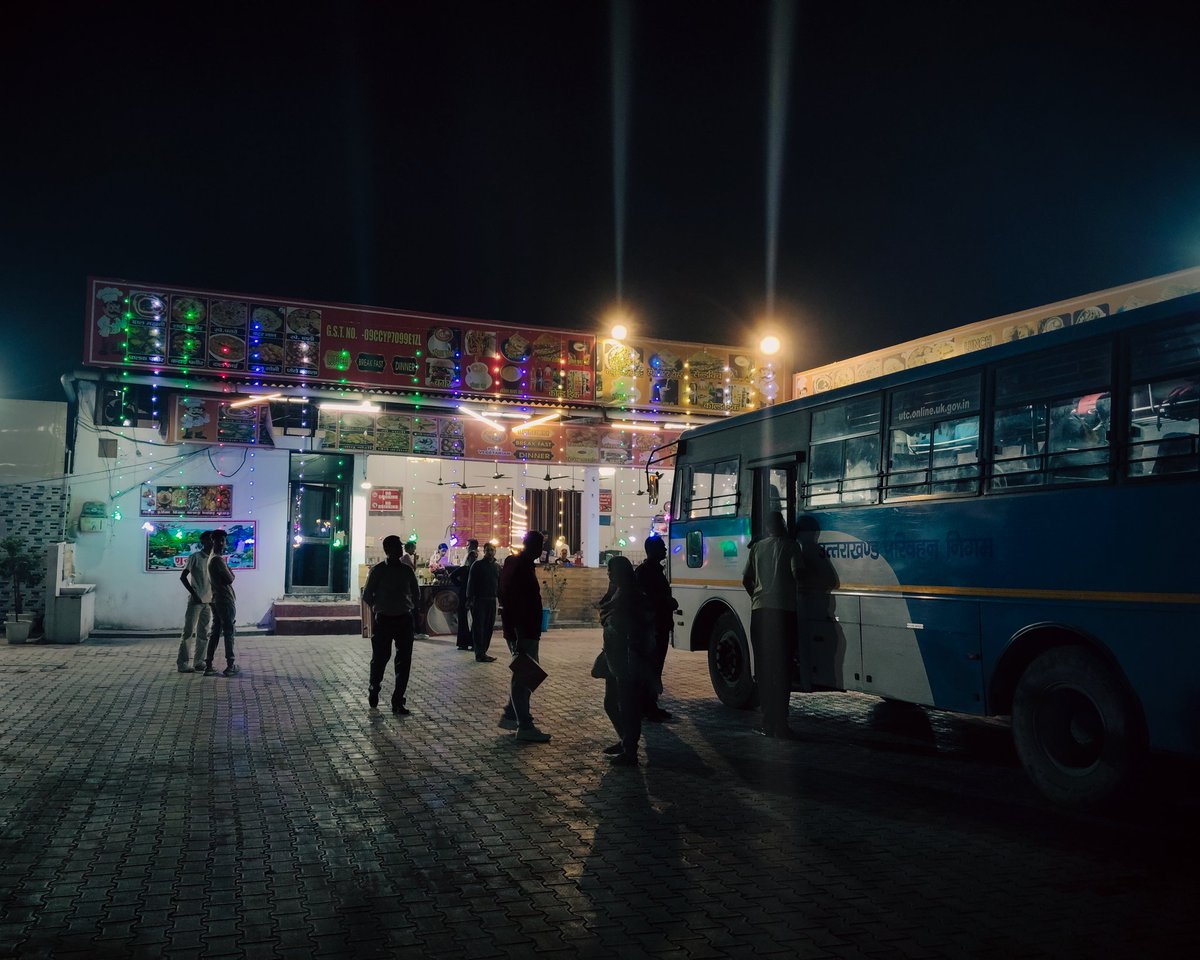 gauravrwt_'s tweet image. Yelo thodi Safar ki vibeee tum bhi lelo ✨🏔️