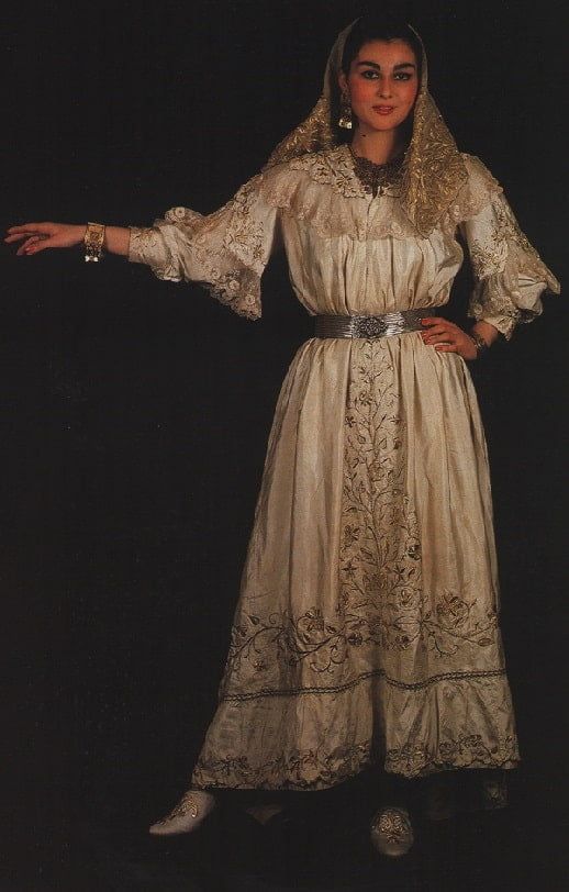 Giresun’un Tirebolu ilçesine ait geleneksel Türk kadın kıyafeti 🇹🇷