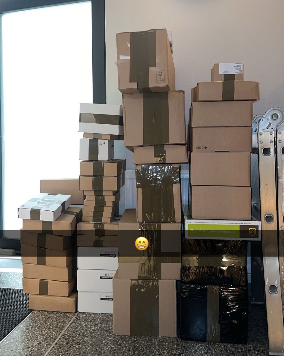 White gold, worldwide shipping 🙂‍↕️