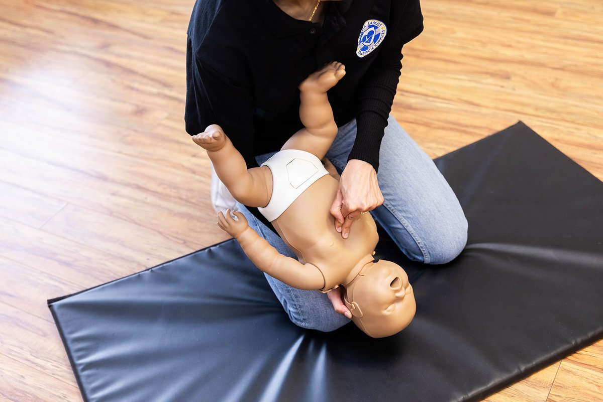 FirstAidCalgary's tweet image. 🏥 Calgary First Aid offers Standard First Aid &amp;amp; CPR courses approved by Alberta OH&amp;amp;S!
Includes CPR Level C, with an option to upgrade to CPR–HCP.
📲 firstaidcalgary.ca/standard-first…
#FirstAid #CPR #Calgary #SafetyTraining #OHSAApproved #BePrepared