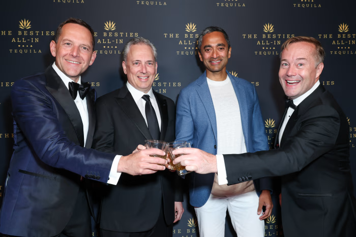 RudyHavenstein's tweet image. &quot;It was not least as a consequence of the inflation that Weimar culture developed its fascination with criminals, embezzlers, gamblers, manipulators, thieves &amp;amp; crooks of all kinds. Life seemed to be a game of chance, survival a matter of the arbitrary impact of incomprehensible…