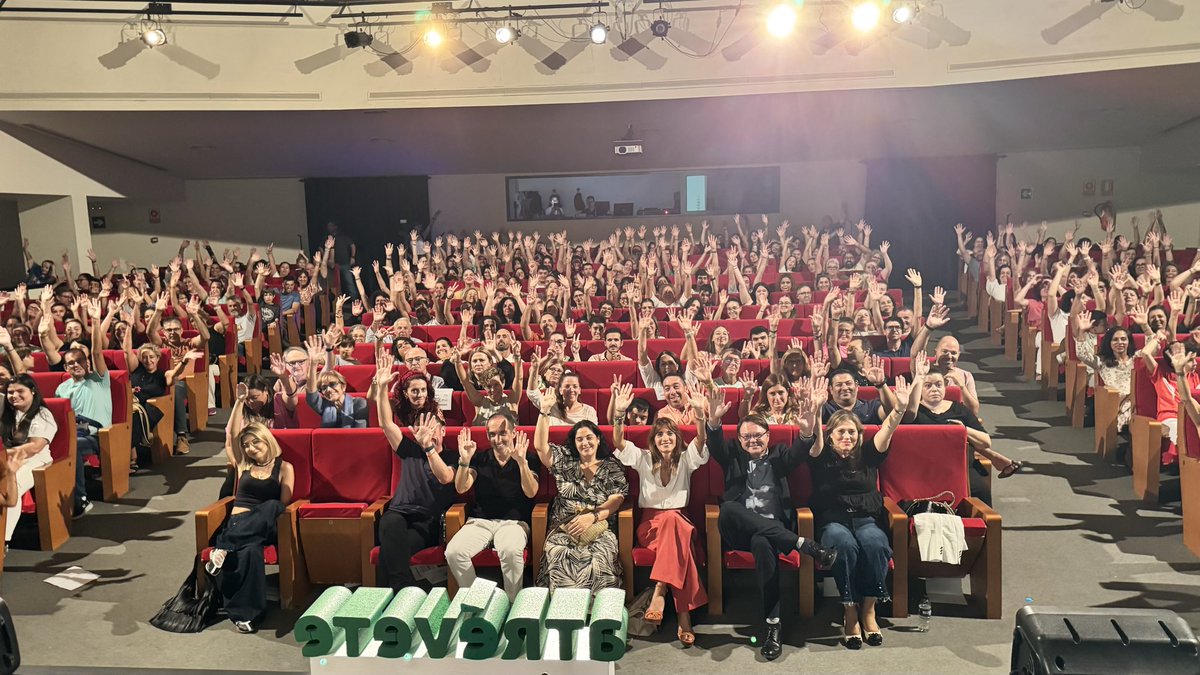 dialmalaga's tweet photo. Gracias por vivir con nosotros @atrevetedial en Mijas! 
 🎼@cepedaoficial y @hermidagonzalo han vivido este especial con @Cadena_Dial 
Gracias: @AytoMijas @vivecostadelsol y @UnicajaBanco https://t.co/XuJepOQpOY
