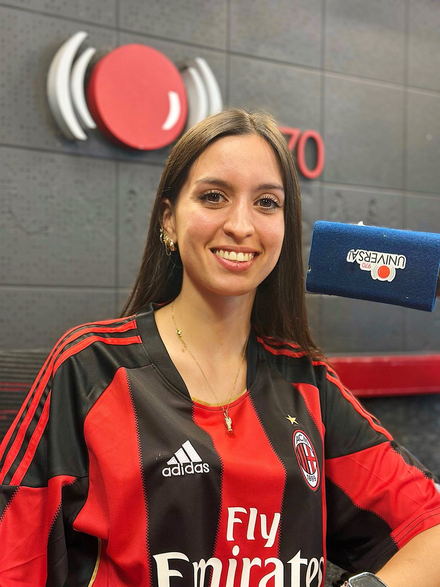 Haciendo un poco de radio para celebrar el día del periodista y del trabajador de los medios de comunicación ❤️