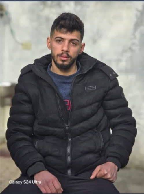 RojavaNetwork's tweet image. 🔞An HTS terrorist identified as "Jaafar Al-Darmini", accused of working with the "Ansar al-Sunna" terror group (who are known for involvement in kidnappings, terrorism, and extortion), was executed by Alawite resistance forces on Alawite coast.