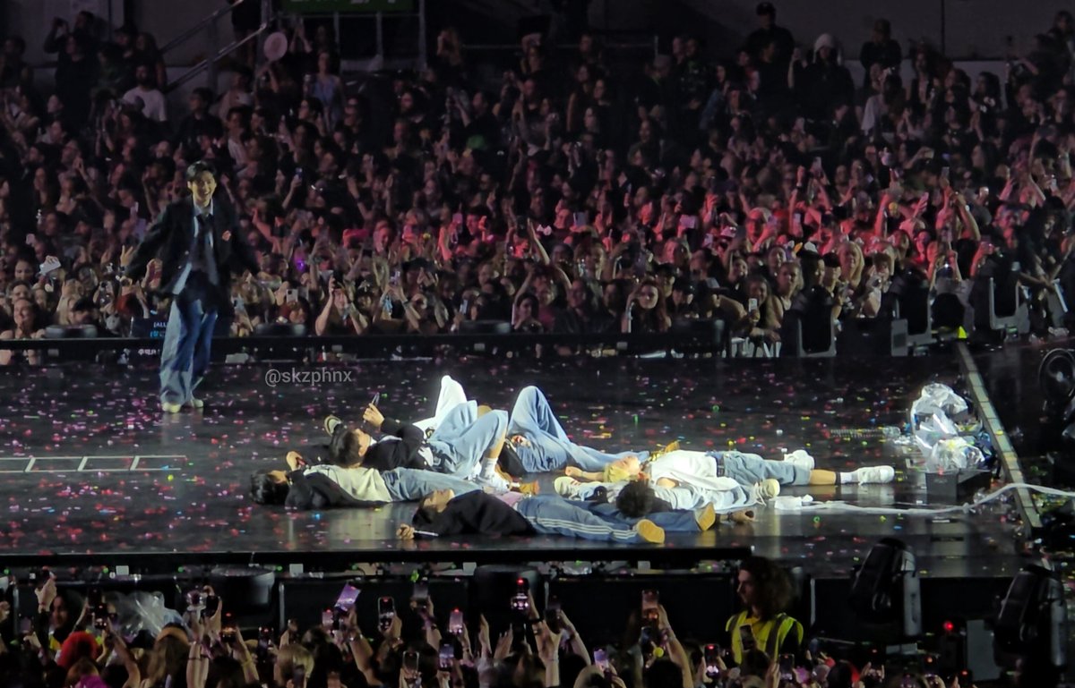 skzphnx's tweet image. going through my tour vids and i got reminded about dominate london d2 when they lied down on the stage after haven and were like &quot;i dont wanna go&quot; my skz i miss u so bad :(