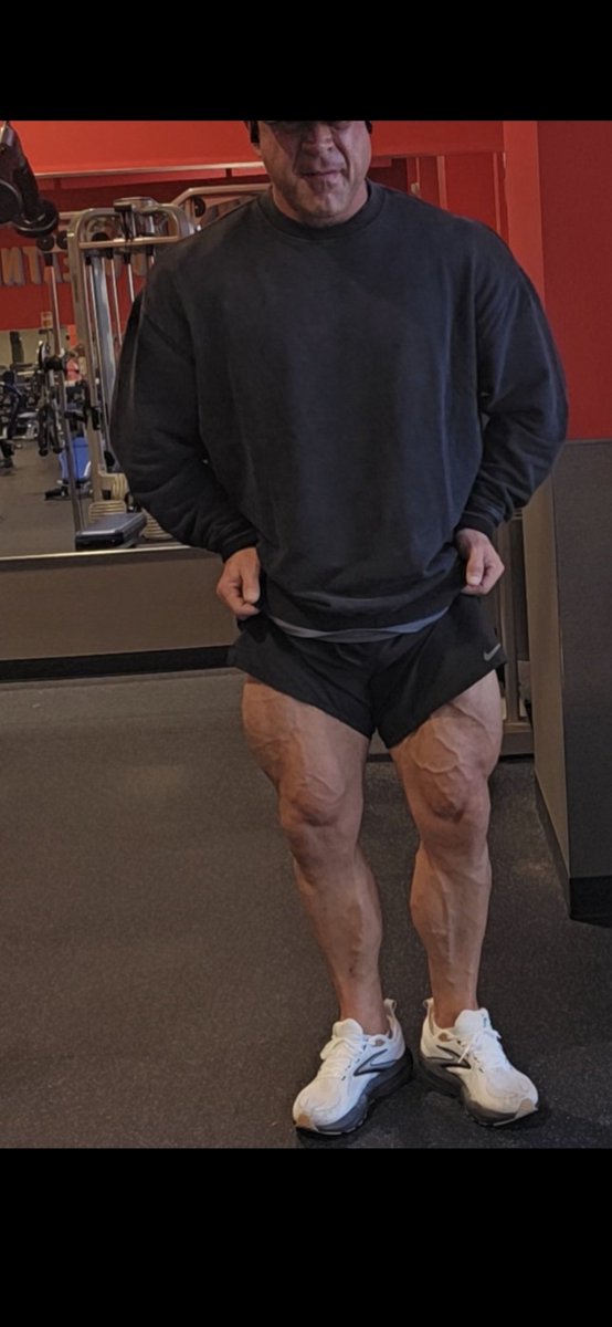 enhancedbiohack's tweet image. Its confirmed..new crew neck is anabolic and going into production!!