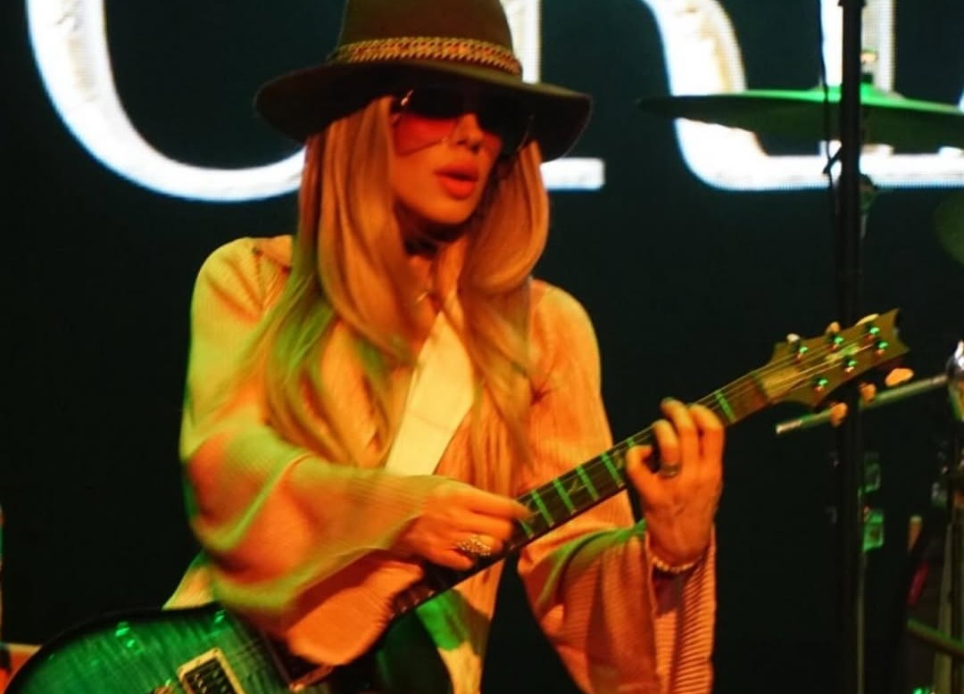 eugzYHVh70BkoXV's tweet image. Each note of her guitar carries a sense of warmth—
as if it has its own body heat.
That’s why it seeps so deeply into the heart.
@orianthi
instagram.com/p/DPrXkcjDrGv/…