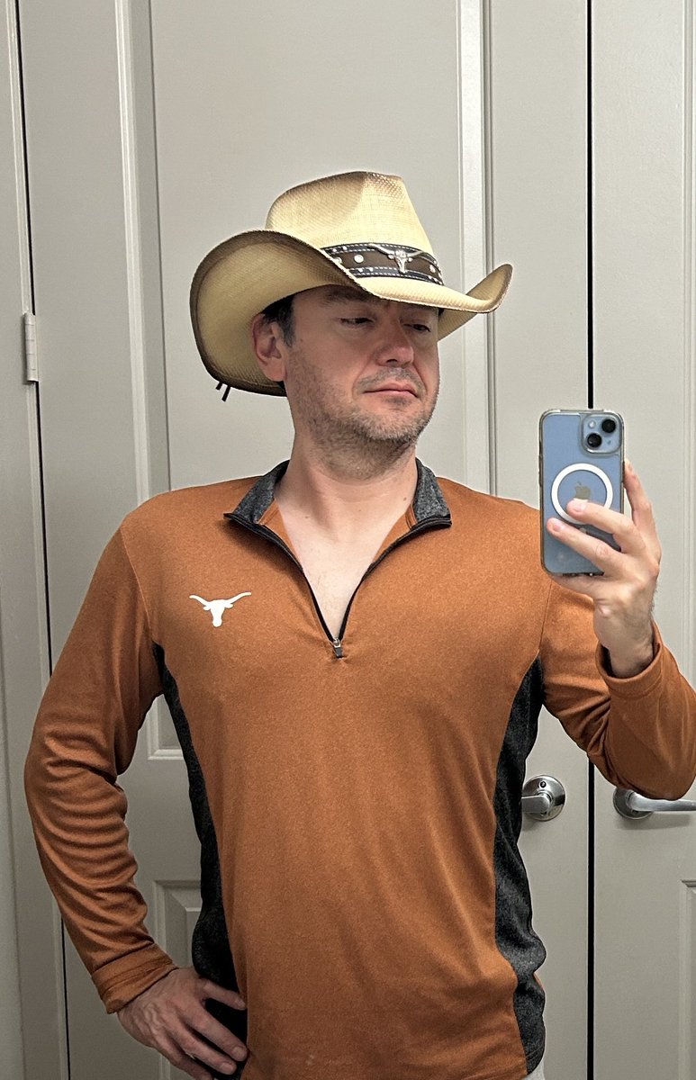 Francnem's tweet photo. #HookEm https://t.co/EZXgk9VFrQ