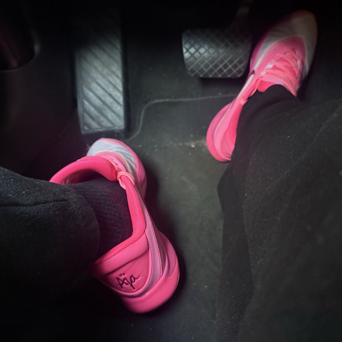 naazirwashere's tweet image. in honor of my aunt and those whose loved ones are or were affected, this our pair of today☝🏿
#BreastCancerAwarenessMonth