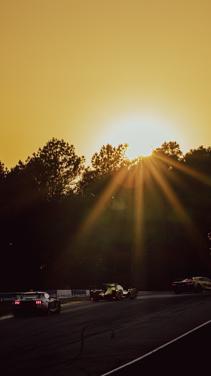 Here comes the night time…
3 hours remain!

#IMSA #PetitLeMans