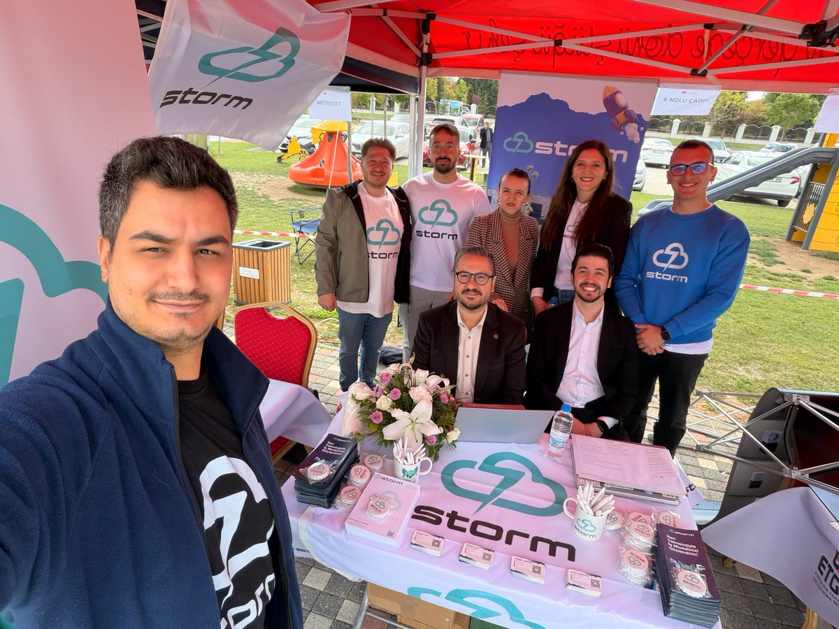 stormyazilim's tweet image. 🎤 ATAP Ignite’ta Sahnedeydik!

ATAP A.Ş. tarafından düzenlenen III. ETGB Zirvesi etkinliğinde, girişimcilik ekosisteminin yenilikçi temsilcileriyle bir aradaydık.

🚀Storm olarak hem standımızda çözümlerimizi tanıttık hem de sahnede yerimizi aldık.