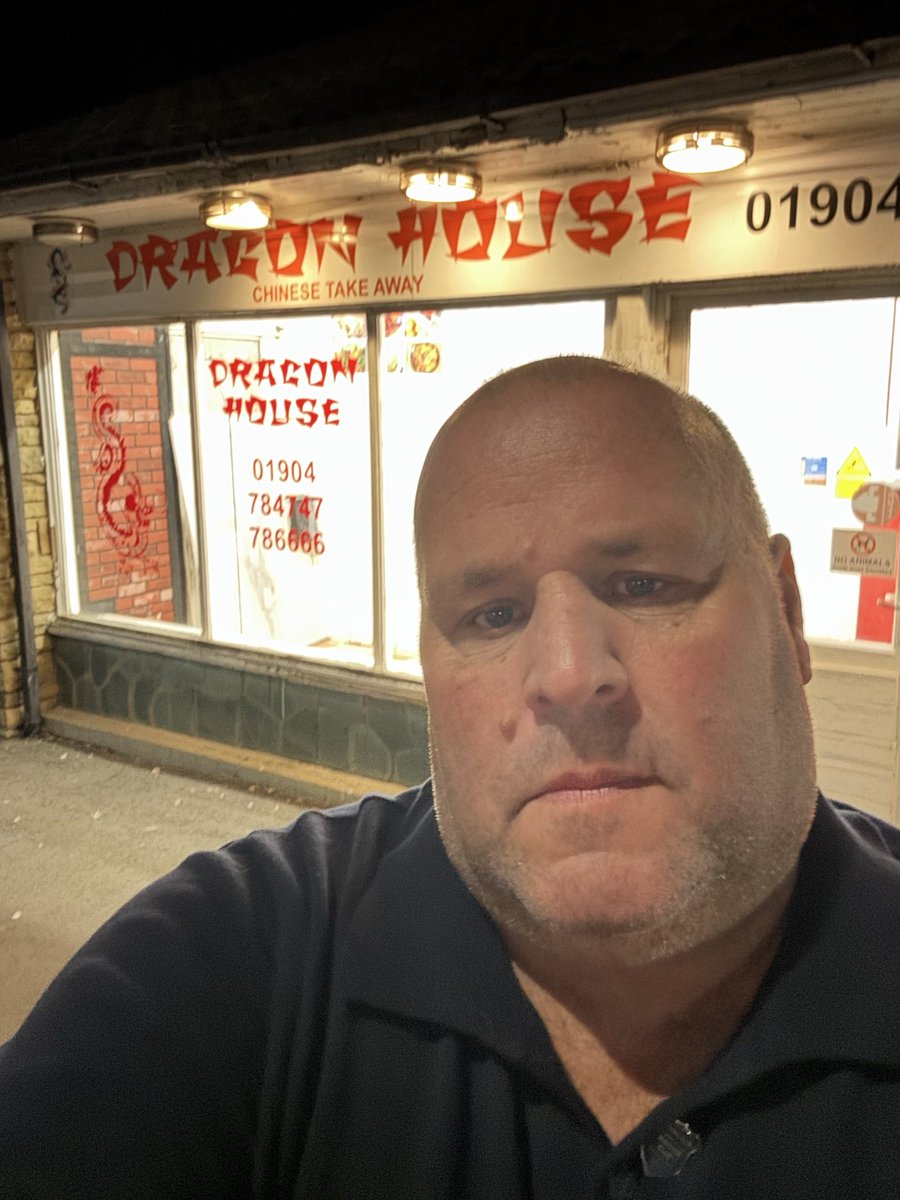 Johnfis08605918's tweet image. Dragon house York. Support these local business. Hard working people who should be respected always. Was great food too. Bosh.