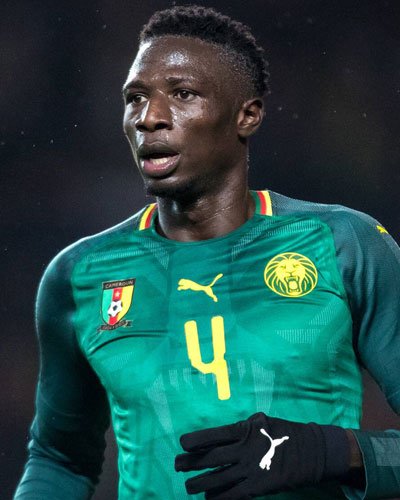 #unjourunjoueurduFCSM 🦁🇨🇲
Hier, il s'agissait évidemment du natif d'Audincourt, Benoît Pedretti!
Bravo à <a href="/JohannHennion/">Johann Hennion</a> qui l'a reconnu dans ce magnifique maillot (<a href="/Chagnex70/">Soshow70</a> 😉)!
Bon <a href="/regisdu25/">r3g1s25</a>, tu relances un top 100 au lieu de dire des conneries 😅!