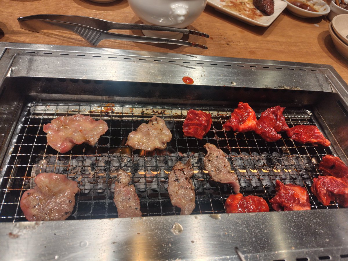 RFgyxI9RE7U3Ft7's tweet image. おはようございます☀今日は背中💪
昨晩の焼肉パワーで調子良かった🎉

ちなみに、焼肉はプレミアムカルビで、牛タン&amp;amp;牛ヒレ&amp;amp;ハラミの無限ループ😝ポイントは間々に直七(すだち)ジェラートを食すこと🥳

#筋トレMEMO x.gd/Q7PW6