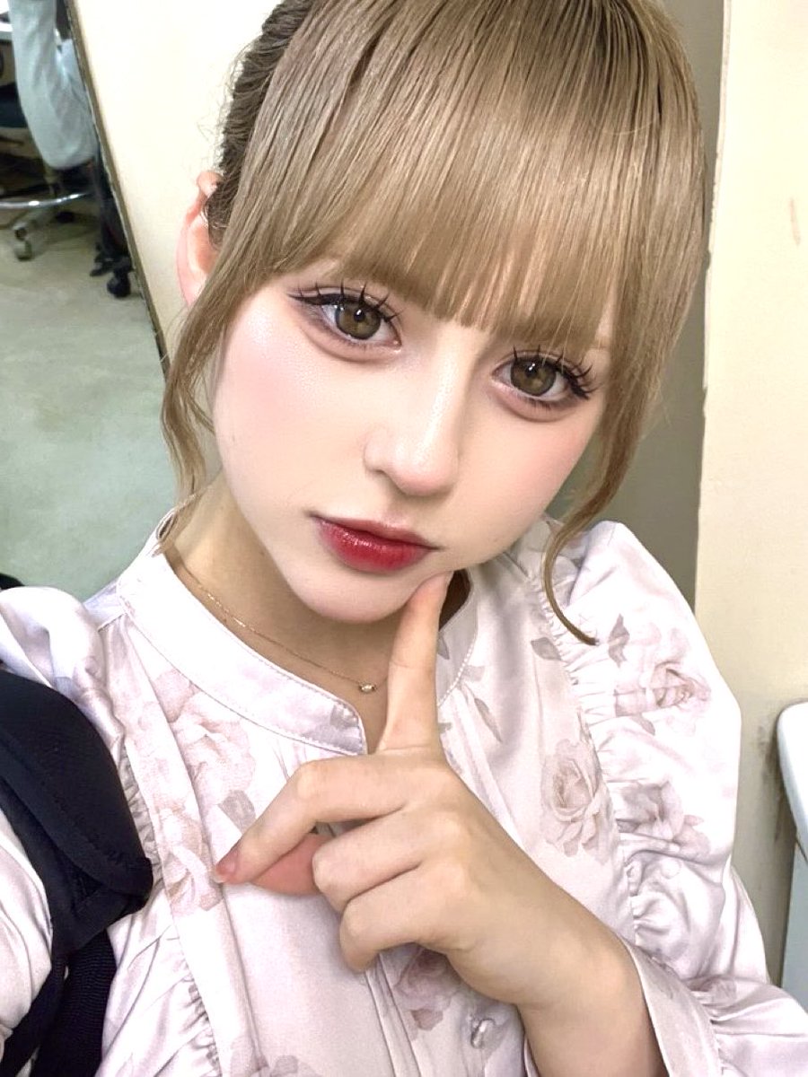 MetalZosan's tweet image. おは沙南ちゃん❤️今日も大好き💓金沢最終日楽しんでくださいね🥰
今日も素敵な一日になりますように❣️
#白鳥沙南 #LITMOON #赤色担当 #10月18日大阪造船所アイドルフェス出演
