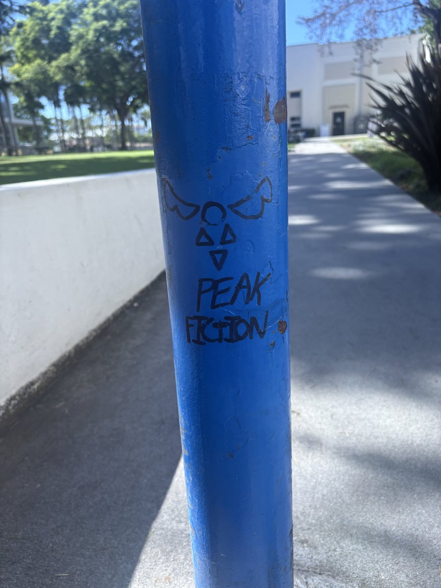 ItsEvanTube2's tweet photo. Saw this at school today

Shoutout to whoever drew this 🗣️ https://t.co/u987OAmuwH