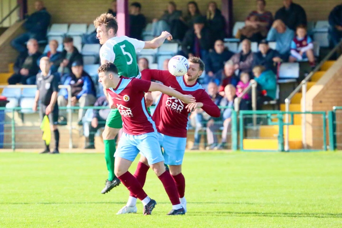 Jayphoto1993's tweet image. More action shots from todays game @DeepingRangers vs @KimberleyMWFC #FootballPhotography #MatchDay #MatchDayHighlights #MatchDayPhotography #nonleaguefootball @LincsOLSport @PTAlanSwann