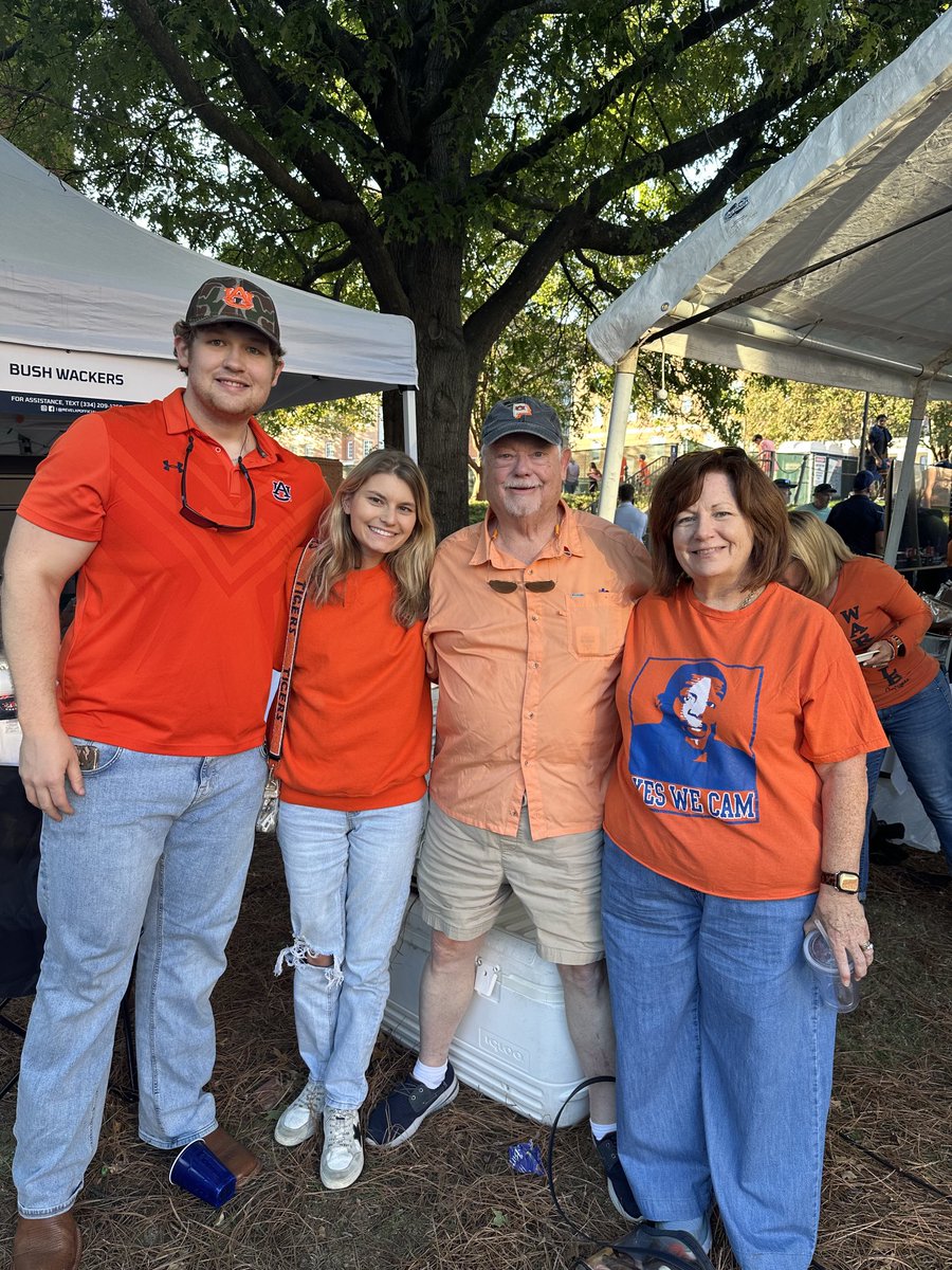 carolwaltonpool's tweet photo. #WarEagle https://t.co/YWxbfd6O3B