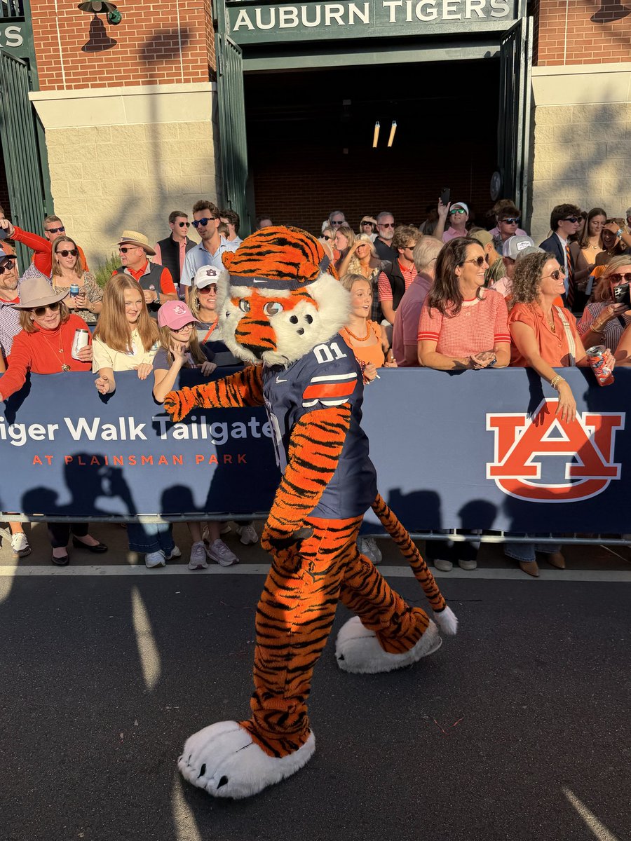 rodgeau's tweet image. 📍 Auburn, Alabama