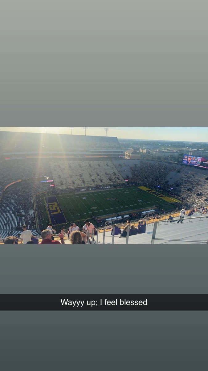 jamesleefrom843's tweet image. We’re in here! #Gamecocks #BeatLSU 🐔🏈🤙