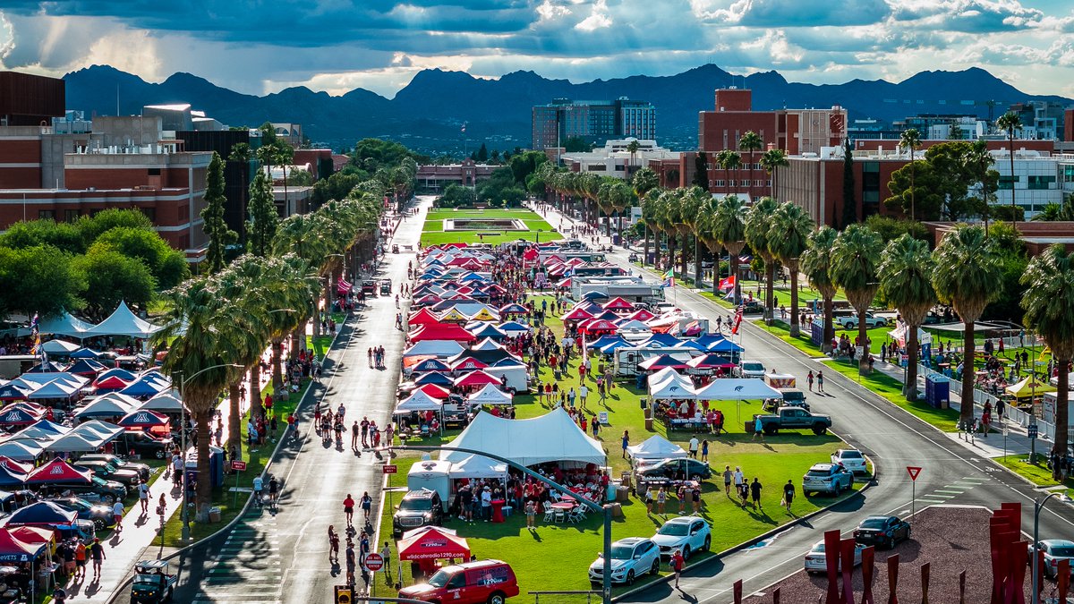 AZATHLETICS's tweet image. pregame sights 🏈📍