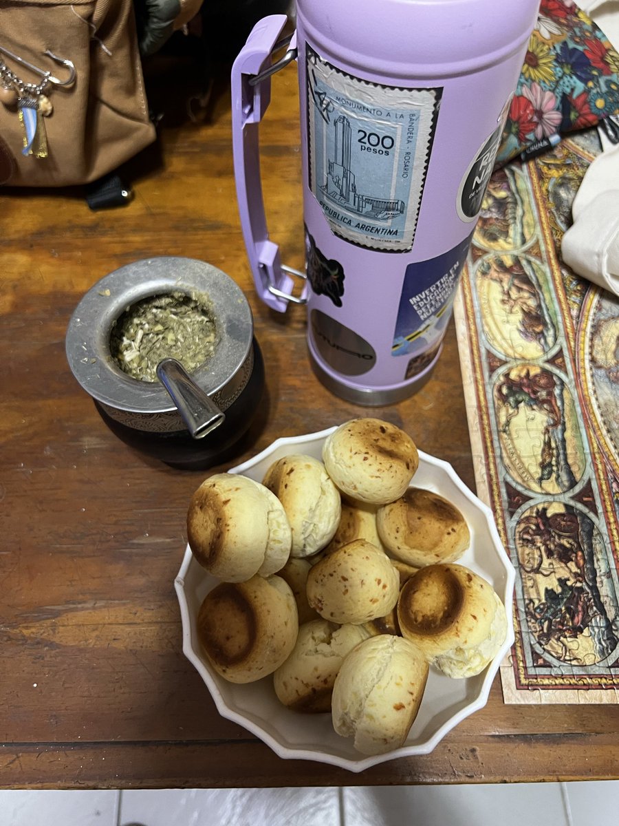 ivanp___'s tweet image. esto y escuchar los redondos todo el dia