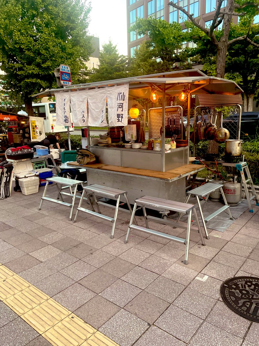 b4hUDaqI5L41195's tweet image. 昨日は娘とバル河野さんへ🍷💕
ちょうど1週間前に鉄腕DASHに出てた松山のお店👏福岡屋台🌱
福岡に住んで13年❤️
松山のお店の味を天神屋台で味わえる👍

天神屋台の雰囲気が最高で、お料理もお酒もめちゃ美味しかった🍕✨
#天神屋台 #鉄腕DASH #バル河野 #松山グルメ