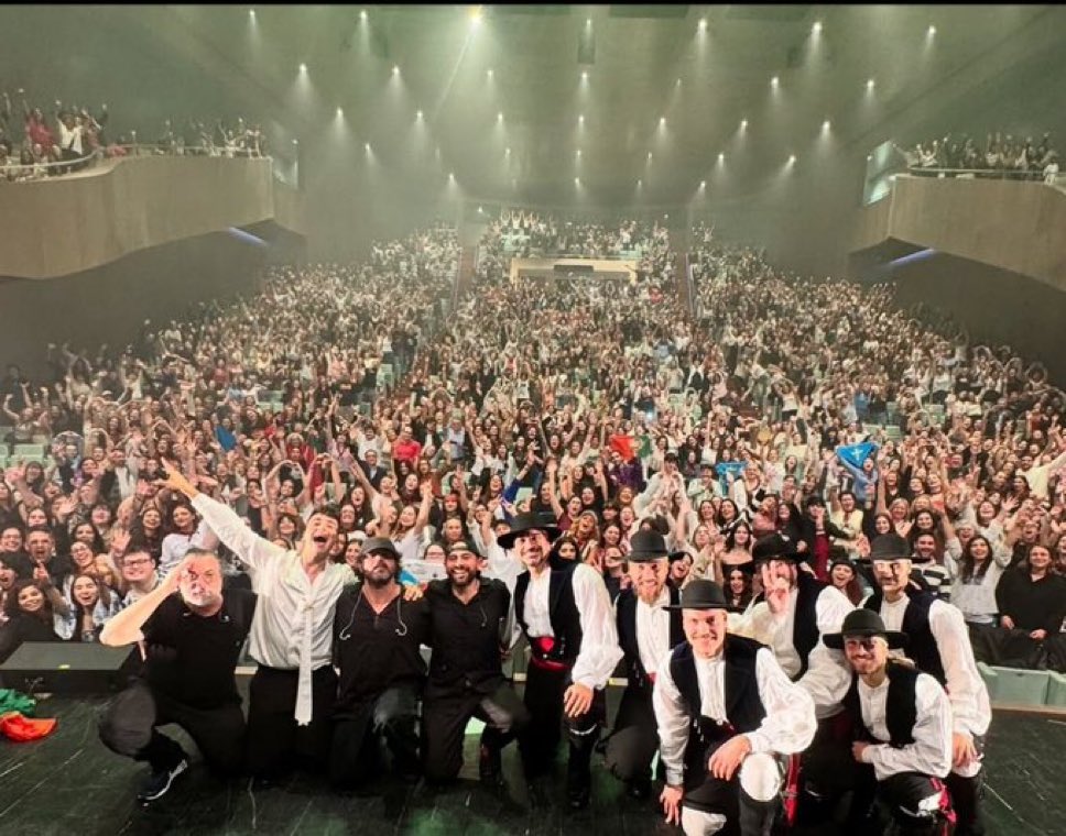 lutaylorvrs's tweet image. nunca superaré esto, vigo fue el mejor día de mi vida