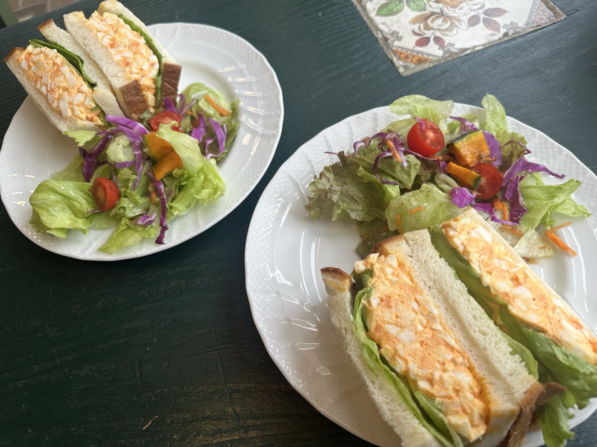 PoPoPonPon_0's tweet image. 昨日はママ友とブランチからのデザートへ🥚🍞🍨
ブランチのカフェは、めちゃくちゃ素敵で美味しかったです☕️♡
また行きたい〜✨️
デザートのバスクチーズケーキはコーヒーとの相性抜群でした😍😋
#デザート
#ランチ
#朝ごはん🍴🍳🍞🍌