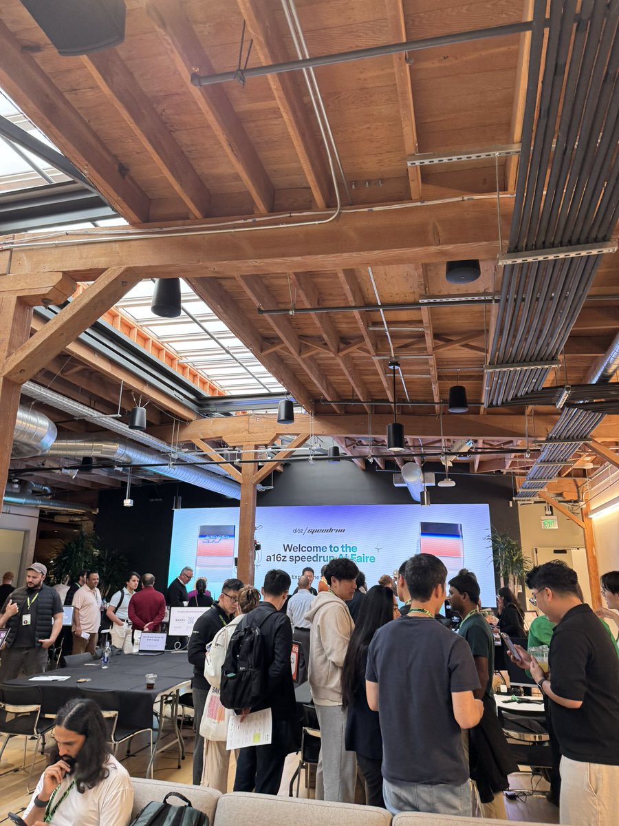 Abbyh0817's tweet image. Great to check out all the new upcoming startups in San Francisco #SFTechWeek @a16z @speedrun
