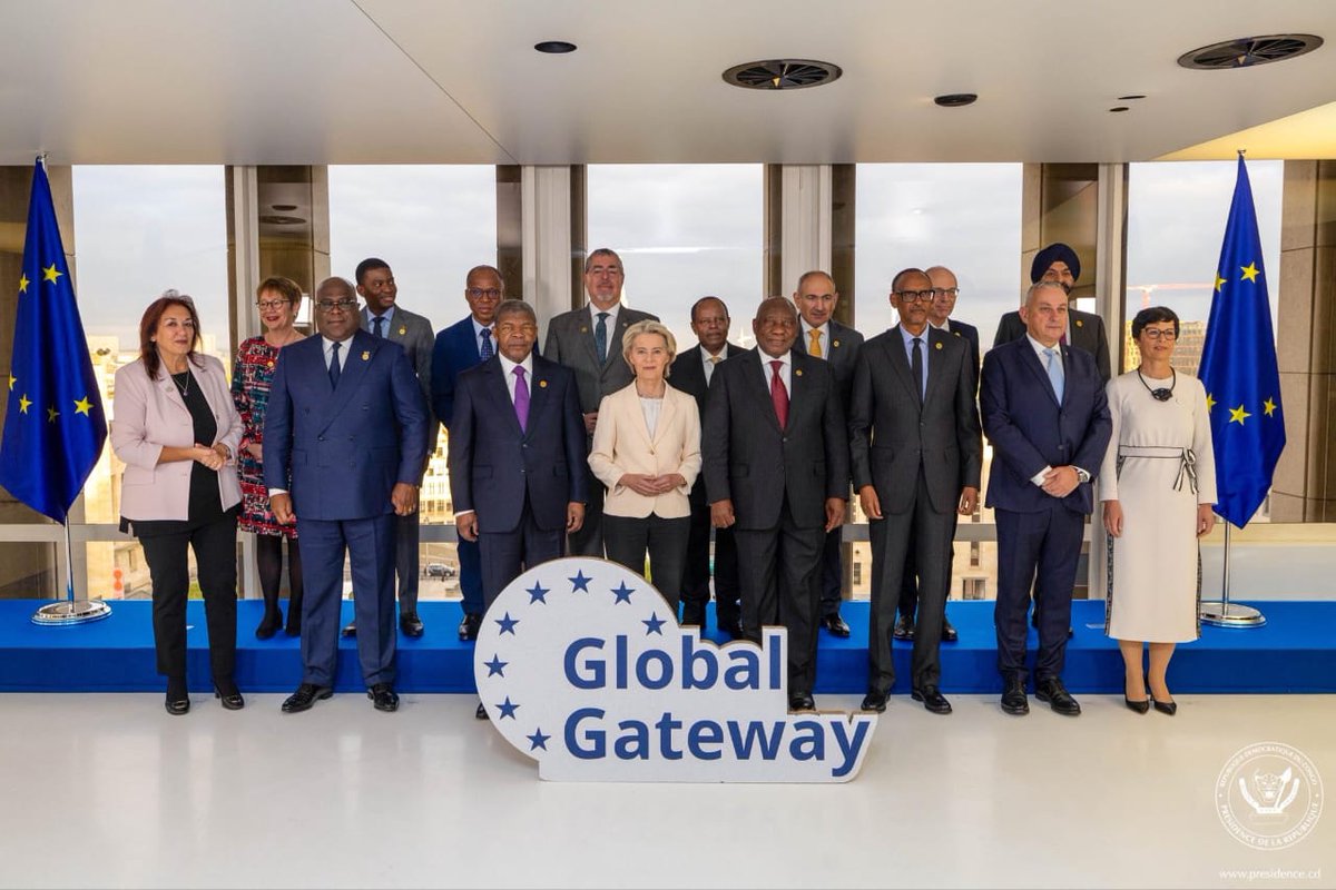 mandefu113's tweet image. #RDC_Diplomatie 

Au Forum Global Gateway 2025 à Bruxelles, le Président  Tshisekedi  a fait plus qu’un discours : il a livré une leçon de leadership géostratégique. Dans un contexte mondial de recomposition des alliances, il a rappelé, devant les partenaires européens et…