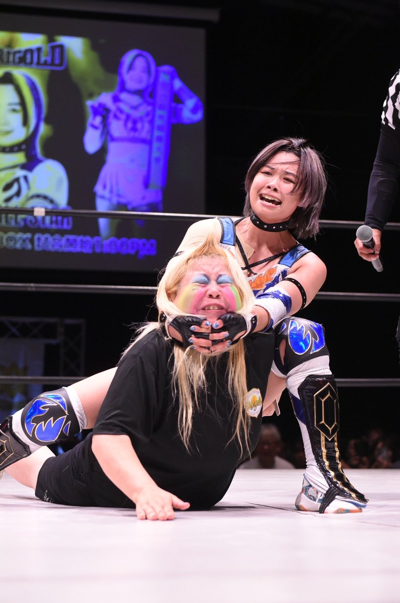 Megaton_69's tweet image. 夢じゃなかったがぉ🥲

MIRAIさんの笑顔が好き。

辛くてどうしょうもない時
何度もその笑顔と
優しい声に救われました。

一旦最後のマリーゴールドのリング笑顔でお別れありがぉ〜😭

✨リングは繋がってる✨
　　　素敵な言葉
必ず成長するので
次は逆水平チョップ合戦で勝負がぉ

 #pw_mg #MIRAISS