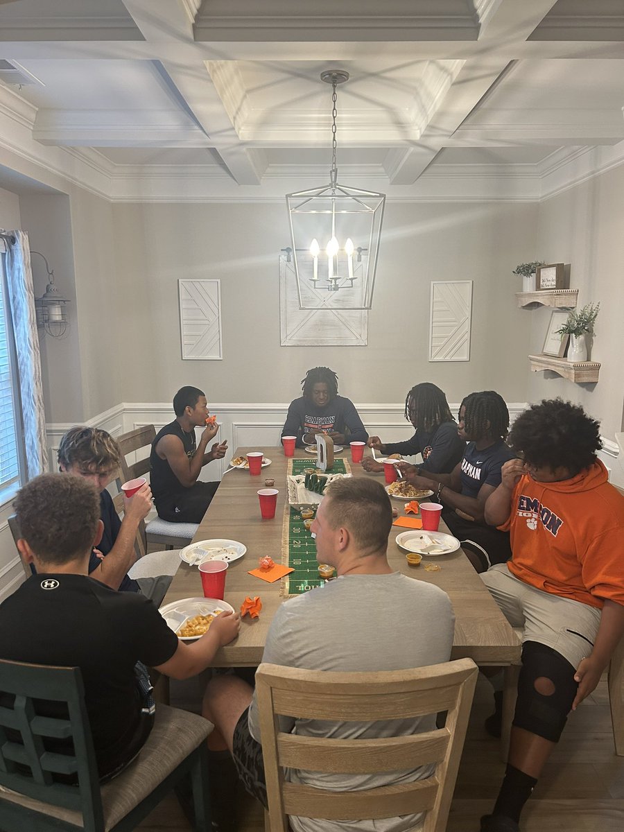 Karon Dailey tweet media