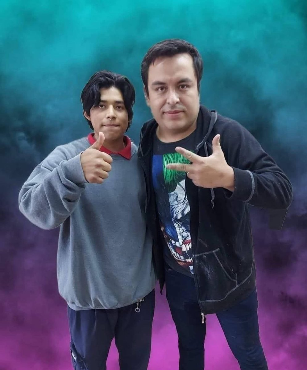 kaheiivn's tweet image. Un cague de risa cada que me acuerdo de esta imagen wey su puta cabezota wtf